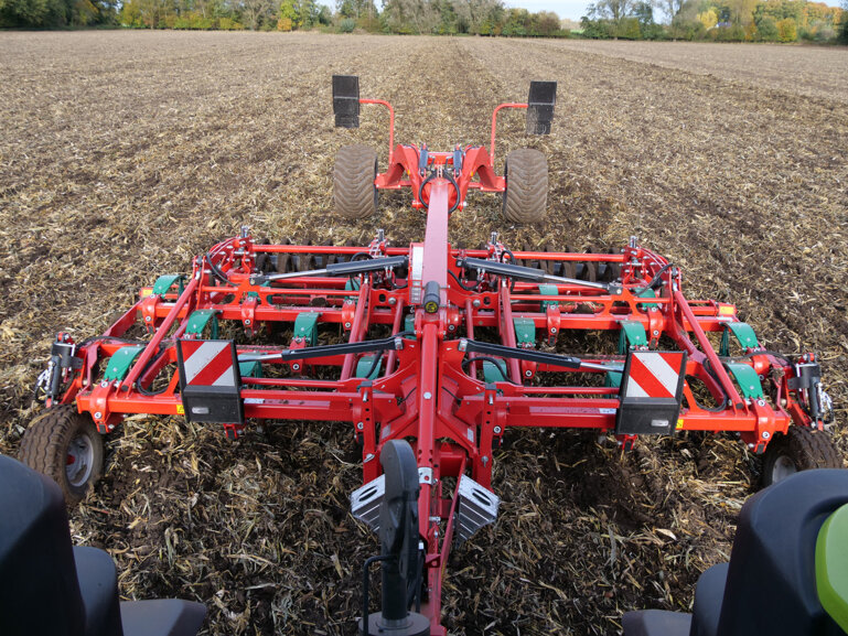 Kverneland-Enduro-Pro-T-Field-0005-gvv9w0v5lh